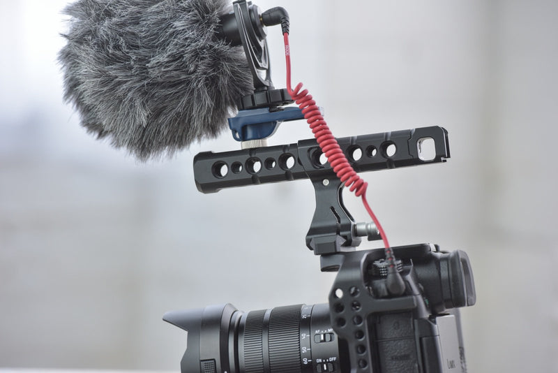 Frio V2 Universal Locking Cold Shoe Mount