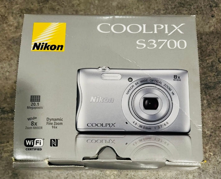 Nikon COOLPIX S3700 Digital Camera Silver - Open Box