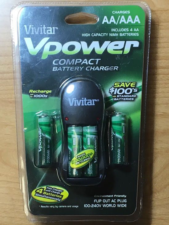 Vivitar vPower 4-Port Overnight Compact Charger with 4 AA Rechargeable Batteries