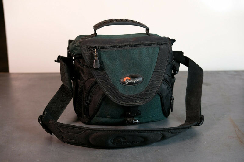 Lowepro Nova 1 AW Photo/Video Shoulder Bag (Forest Green/Black) Used-Good
